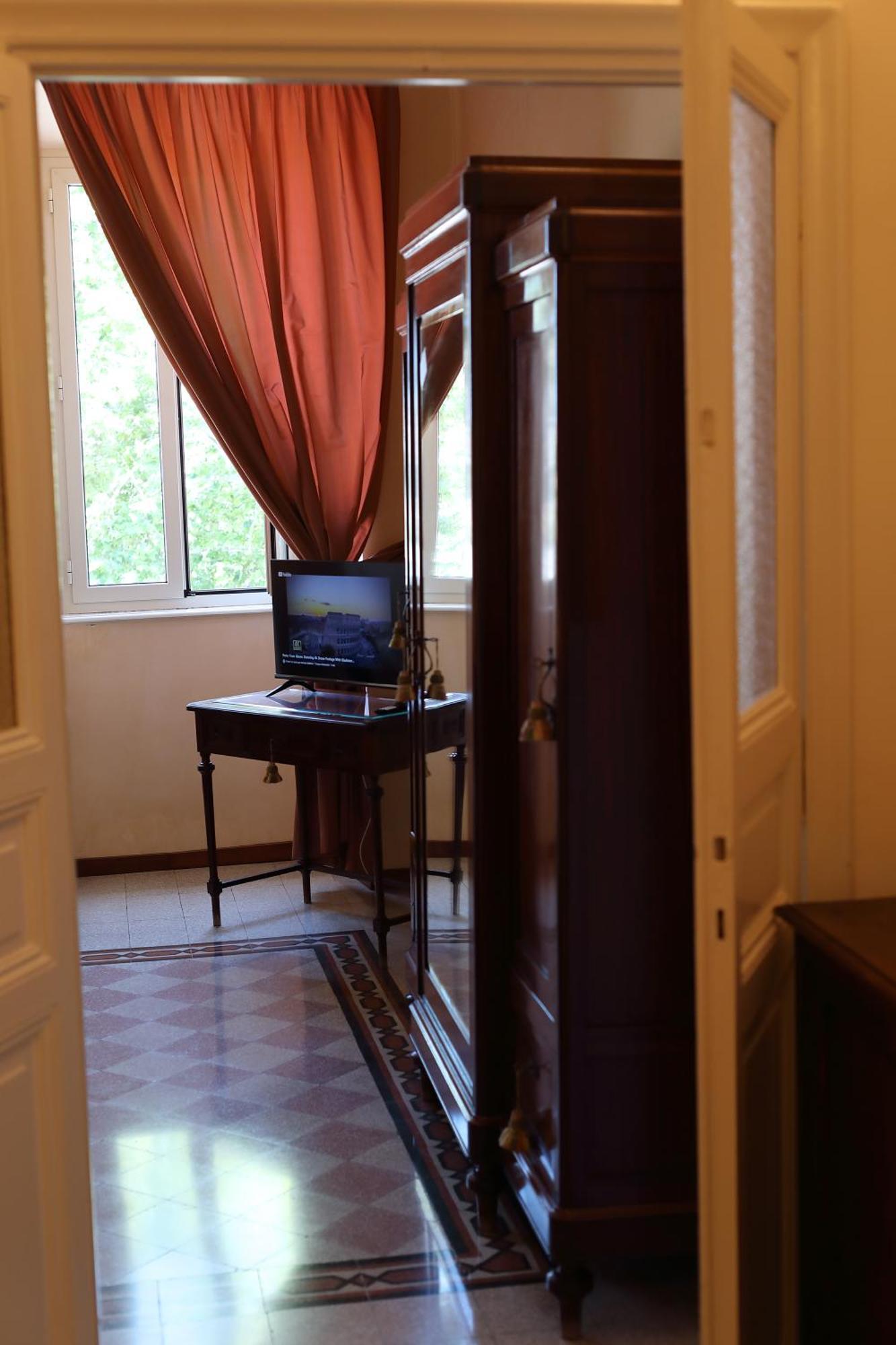 Domus Elisa Apartment Roma Ngoại thất bức ảnh